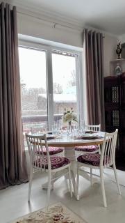 Elegant Terrace Apartment - Steps From the Sea - 2