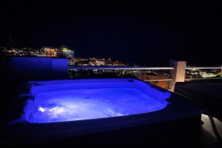Villa Blue Vista Meerblick mit Jacuzzi - 2