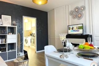 My Little Paradise - University - Train Station - 5