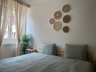 Feel at Home in Central Lausanne - 9