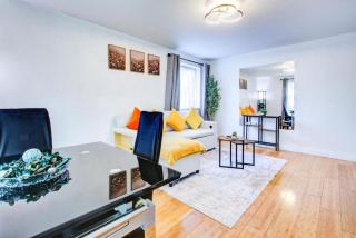 Comfortable 2BR in Stratford Work & Unwind - 2