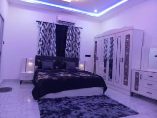 Perry Hills Apartment - 2