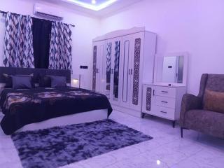 Perry Hills Apartment - 1