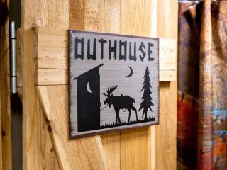 Stonegate Lodge - Pool & Firepits Room #208 - 3