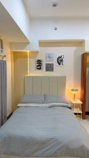 A Studio Unit in McKinley Near Venice Grand Canal Mall - 6