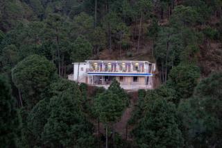 A Mountain View Balcony Kasauli by Splendid Retreat Hotels - 8