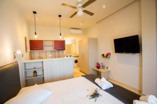Locandina Barbati Living - 2