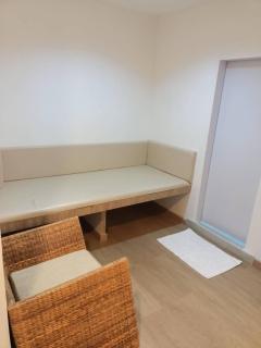 Royal Garden Home Hotel - 8