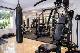 The Luxury Suite 213 - Gym & Beach Steps - 6