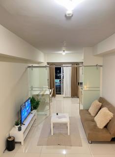 Condo in Tagaytay with Taal Lake View Staycation at Wind Residences - 0