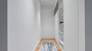 Leeds Luxury Flat with Pool Table - Sleeps 8 - 8