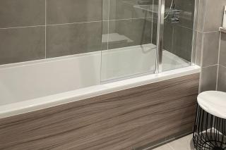 Apartment - Sleeps 4 & Free Parking - 1