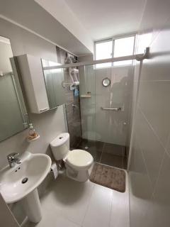 Apto Moderno 3 hab con Piscina, Balcón y BQQ - 2