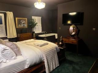 East Dene Estate - 9