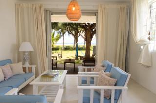 Salty Toes Beach House - Barefoot days by the sea! - 5