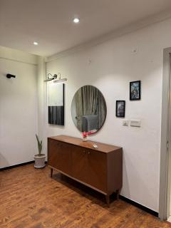 The Graphite 1BHK Self Check In 60 inch TV Wifi - 4