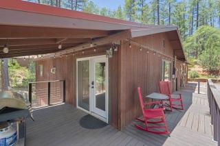 Summers Rest Mountain Cabin in the Pines - 3