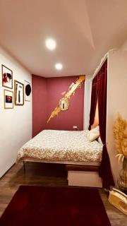 Central Market Apartment ! - 6