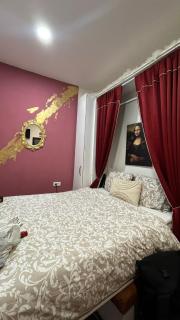 Central Market Apartment ! - 9