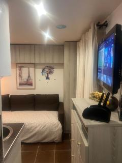 Bed setting room in Galeries Lafayette street - Paris - 5