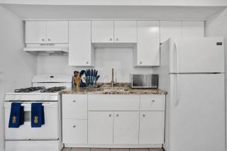 Renovated 2BR in Germantown - 7