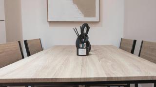 Leeds Penthouse - Sleeps 8 - Skyline View - 3