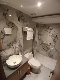 Hotel Gran Avenida - 1