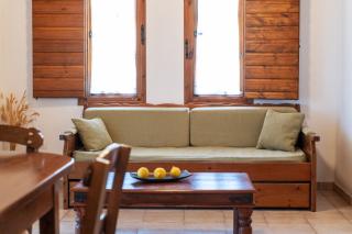 Porto Kalamitsi Stone-built Bungalows - 3