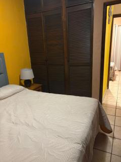 Central Family Apartment with Air conditioning and Hot Water - 8