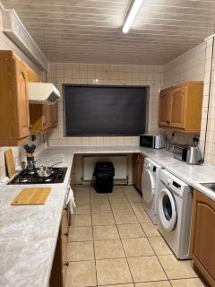 The Luxe - 3br-Sleeps 8-Driveway-Private garden - 1