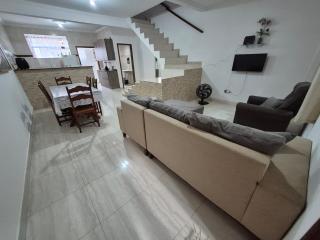 Casa com Garagem e Churrasqueira em Paraty - 0