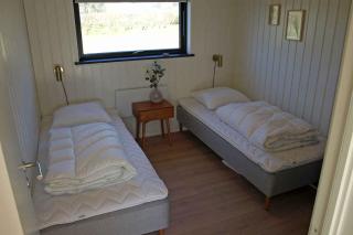 Nice Holiday Home 100 Meters From The Water - 2