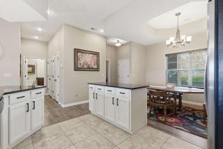 Majestic Retreat Stay for 6 - 5