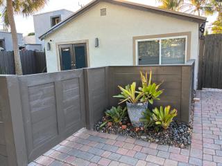 HEART OF WILTON MANORS - 8