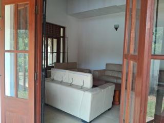 Field View Villa - 4