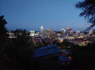 Lux Mins To Downtown Stadium & Children's Hosp - 0