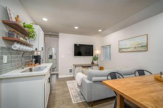 Cozy Private 2BR - Minutes to SeaTac & Downtown - 3