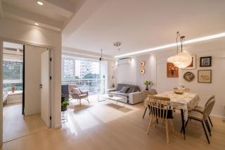 Yidu Home-Near People's Square, Nanjing Road Pedestrian Street & Subway Credit Cards OK - 6