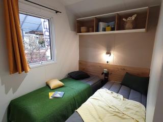 Mobil-home avec Terrasse pour 4 Pers. - API-1-52-1721 - 4