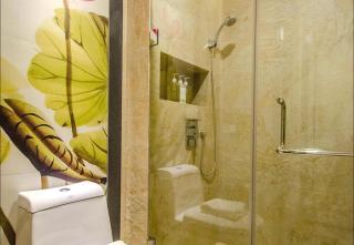 Private Jacuzzi Room in Station 1 - 500m to beach! - 2
