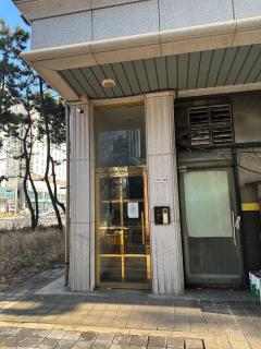 Incheon Airport 10 Min, Unseo Station 5 minutes on foot, spacious 22pyeong, 2rooms 2bathrooms, parking O, Netflix O, warm house - 9