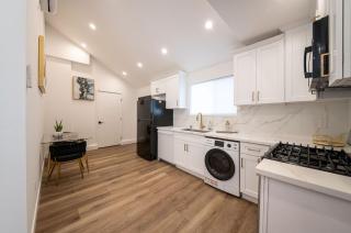Stellar Sherman Oaks One Bedroom close to Universal Studios - 2