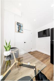 Stellar Sherman Oaks One Bedroom close to Universal Studios - 1