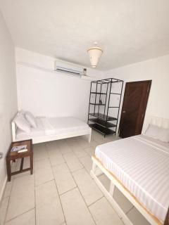 Chic two bedroom Beachfront apartment 5th floor - 3