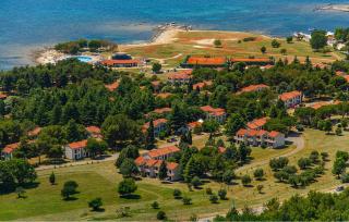 Stunning Apartment In Umag With Swimming Pool - 8