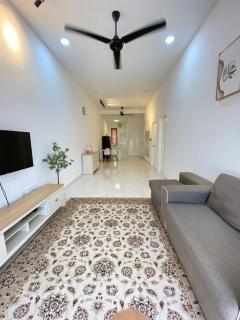 Izans Homestay Sendayan - 5