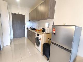 Central Park Relaxing Couple Studio Netflix BySTAY - 3