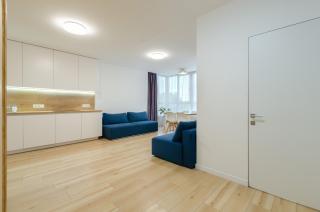 11-179 RC Nivki Park, Beresteyskyi Avenue 67A, Petrovdom Apartments - 1