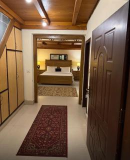 Murree 3 bed Chalet with a Lawn and Parking, Mall Road - 3