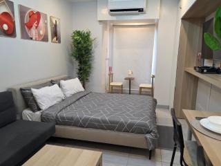 Quezon City Apartment 2 Condo-Hotel with Pool View - Manilla - 7